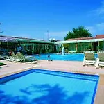 Temple Hotel 3*