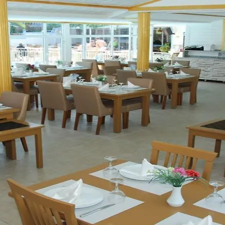 ホテル Temple シダ