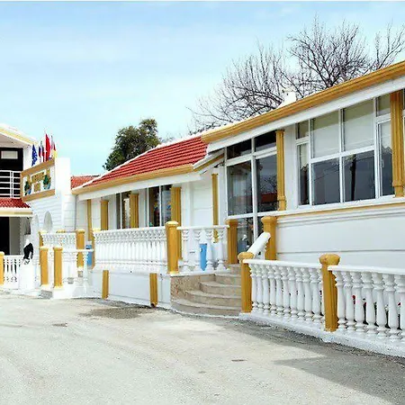 Готель Temple 3*