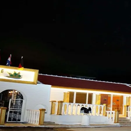 מלון Temple