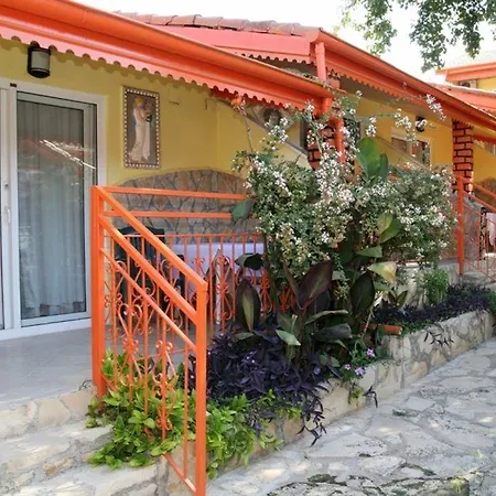 מלון Temple